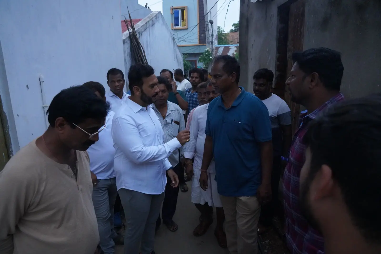Visit to gumma Paralakhemundi By MLA of Paralakhemundi pic 4