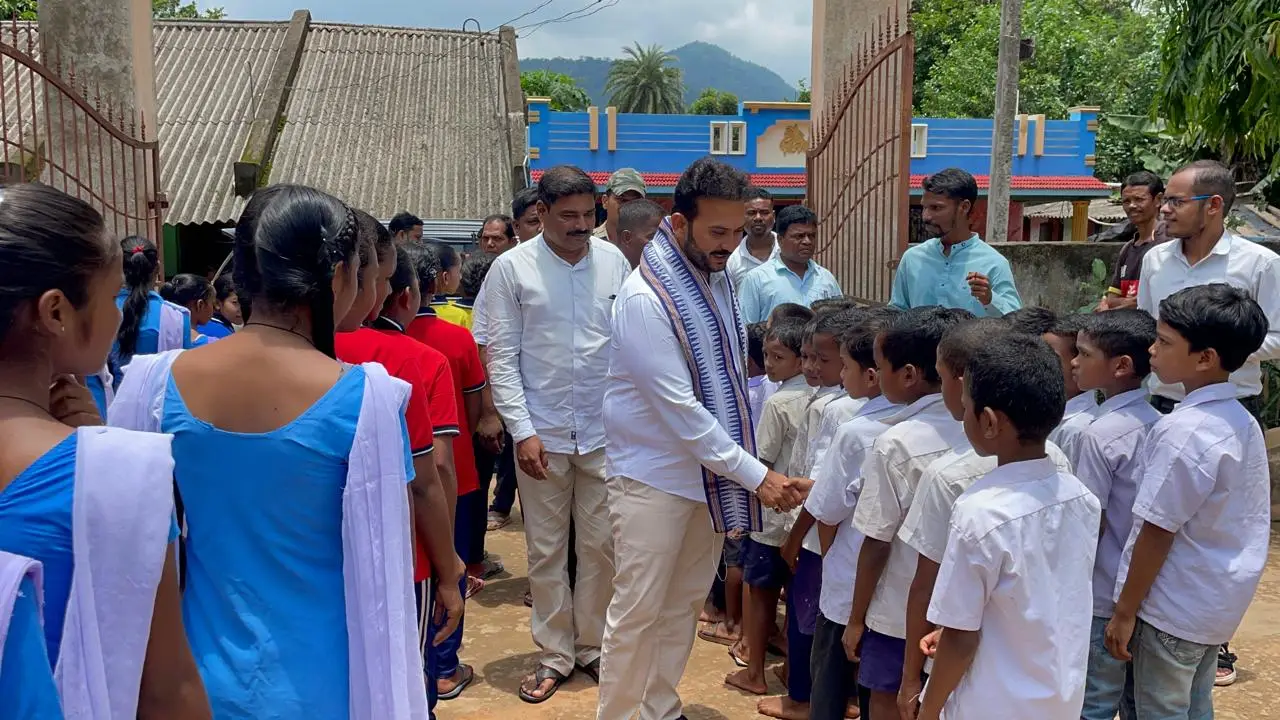 MLA Rupesh Panigrahi with childrens 2